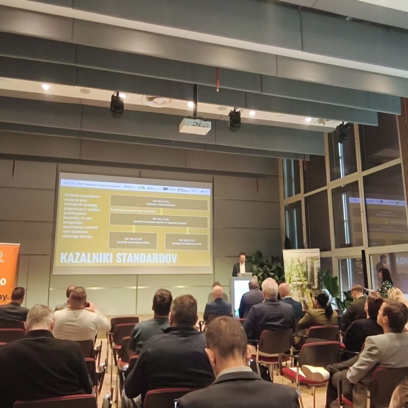 Na 4. konferenci Pametne skupnosti in mobilnost tudi o prevozih na zahtevo